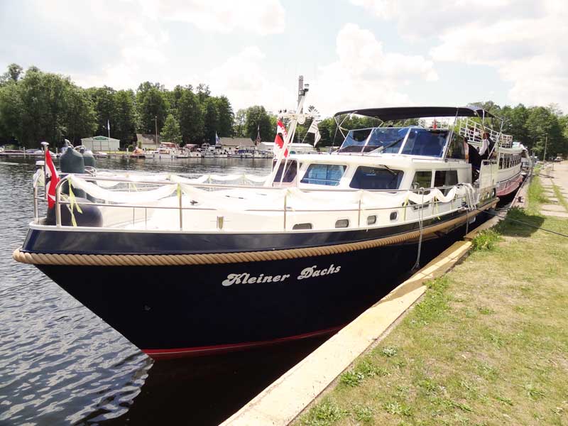 Charter-Yacht Dachs für Boot mieten in Berlin